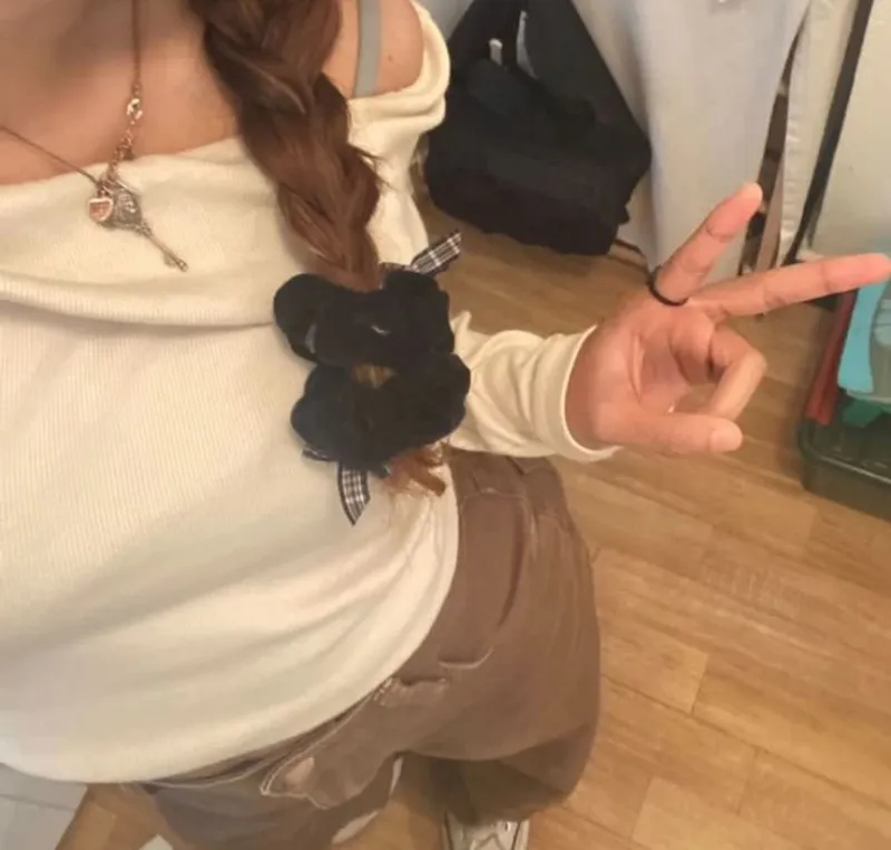 Casual Blouse Wanita cream photo 1