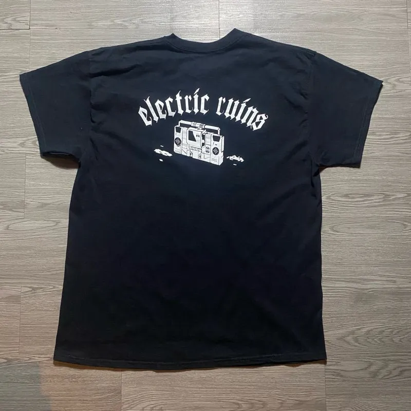 Neighborhood tee photo 1