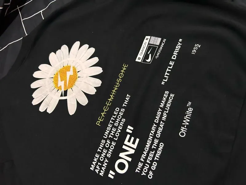 Sweater By -peaceminusone- photo 1