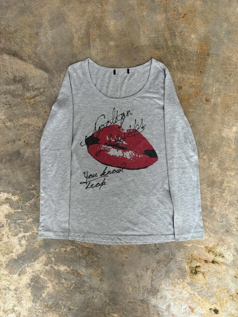 Longsleeve y2k kiss thrift  photo 1