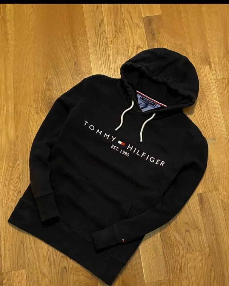 Hoodie Tommy Hilfiger Est 1985 Bordir Berserat photo 1