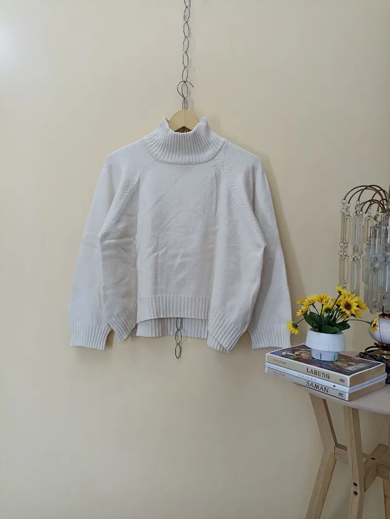 Indie Casual Sweater Wanita white photo 1