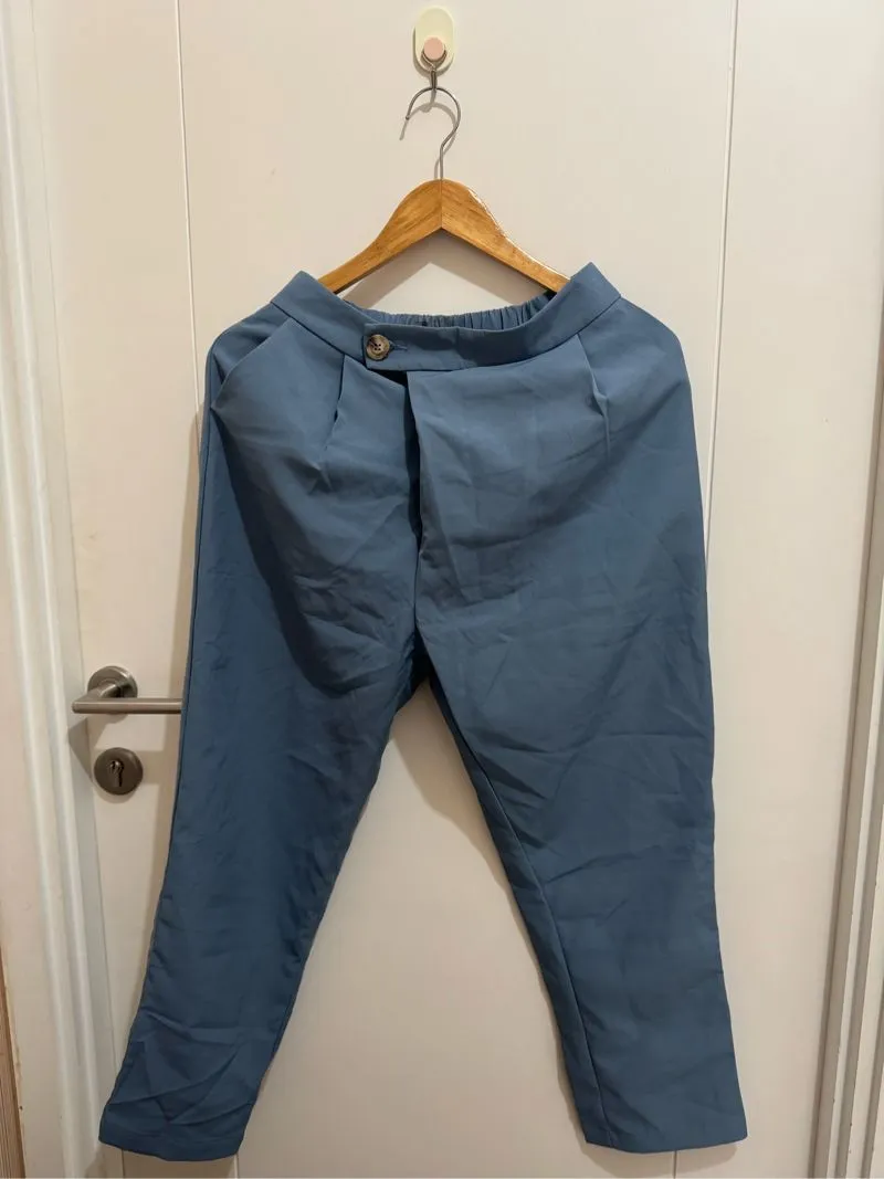 this is april pants photo 1