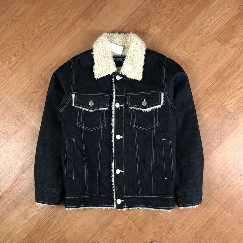 Contras Stitch Sherpa Trucker Jacket photo 1
