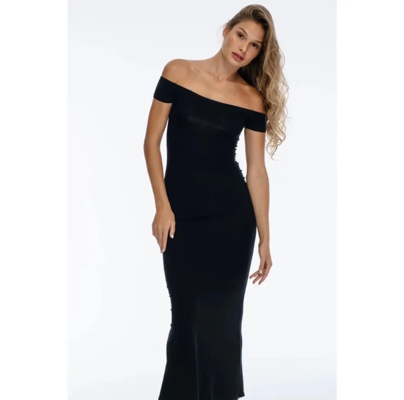 Minimalist Casual Maxi dress Wanita black photo 1