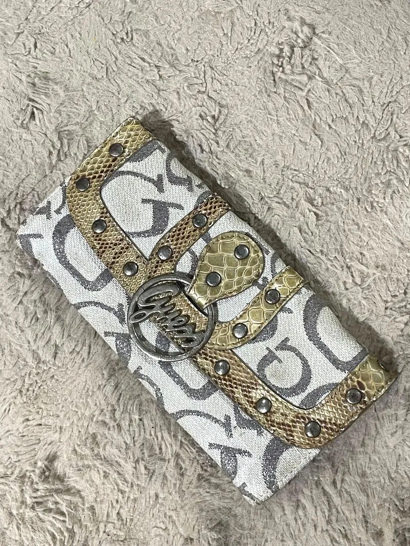 Guess Vintage Wallet photo 1