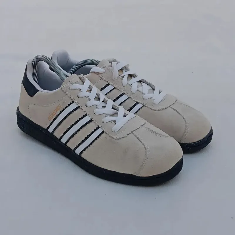 Adidas Streetwear Casual Sneakers Pria cream photo 1
