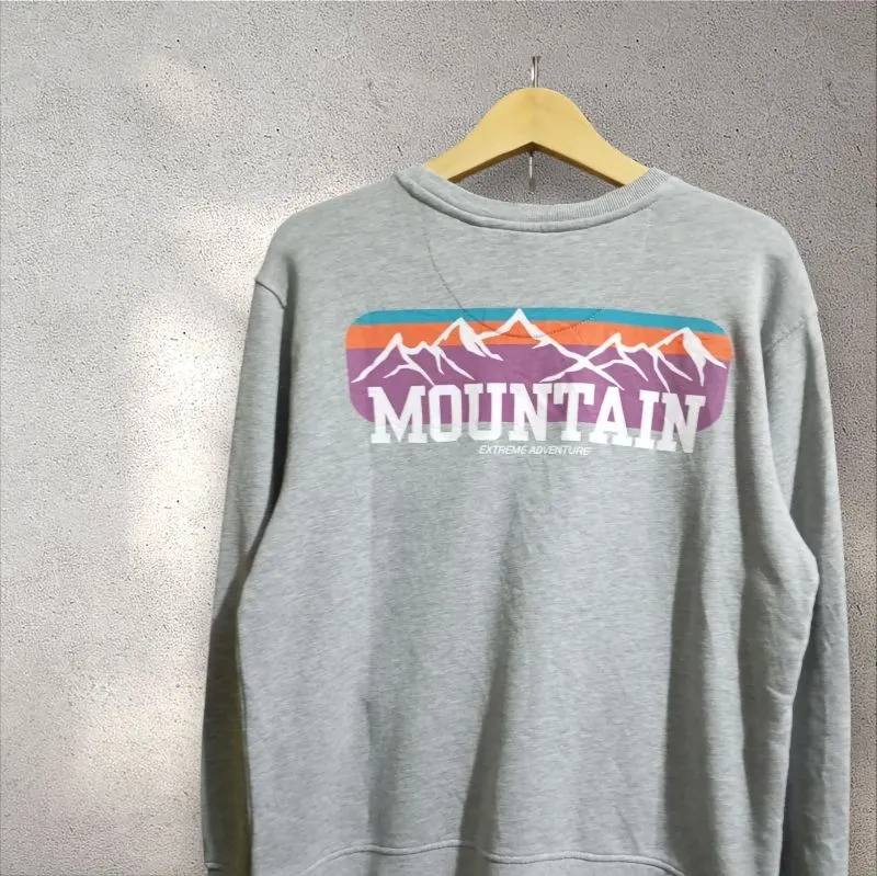 Crewneck Caret photo 1