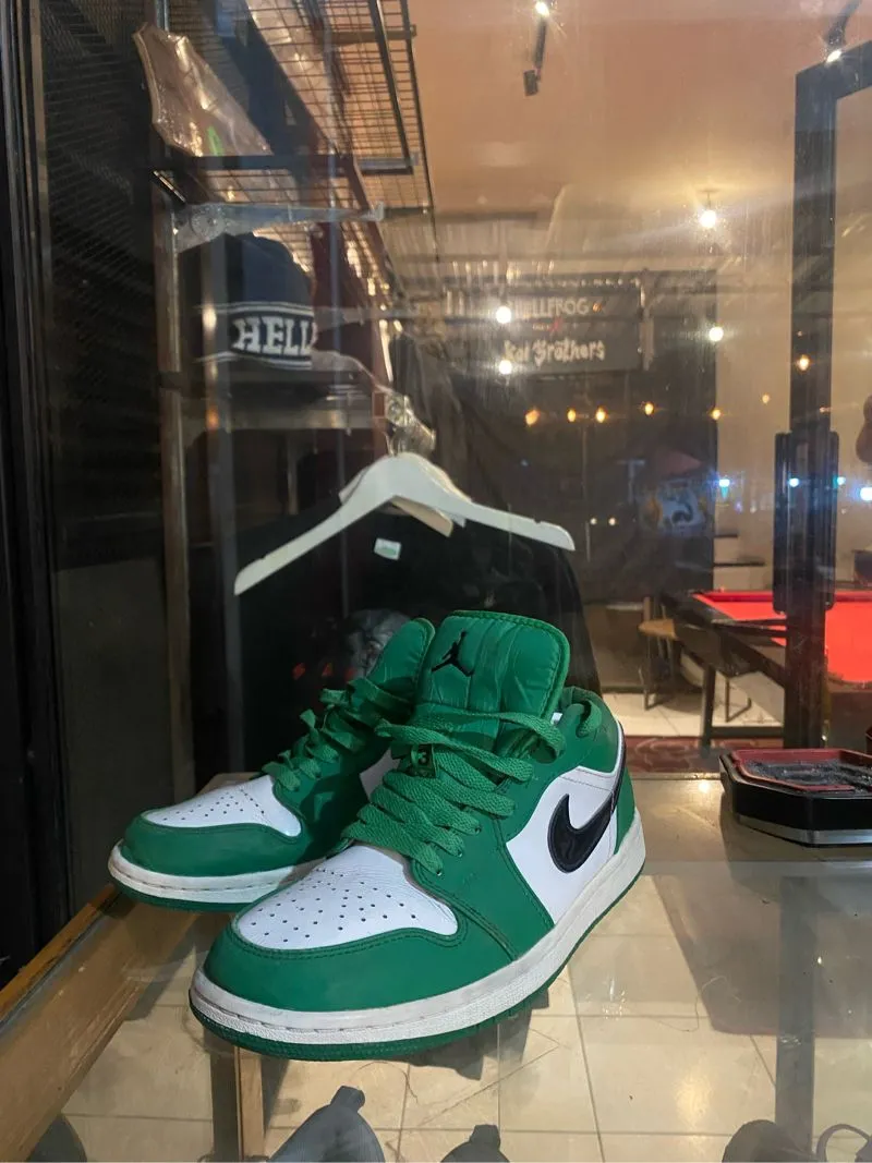 Sepatu Jordan Pine Green Low Top Jordan Air Jordan Retro High OG