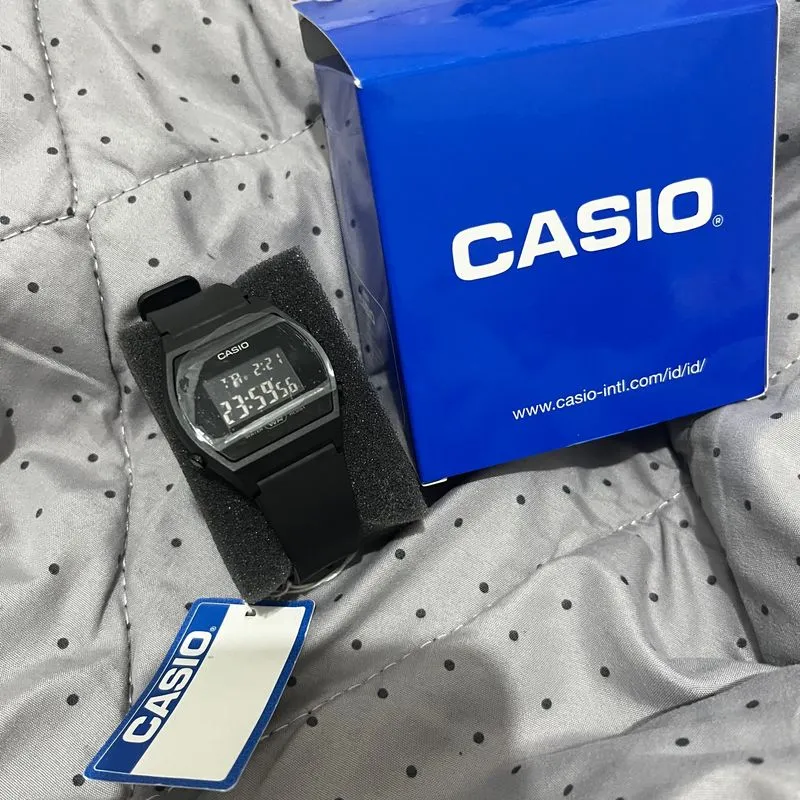 CASIO LW-204 photo 1