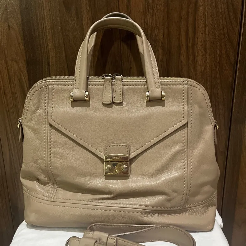 Furla Casual Shoulder bag Wanita tan photo 1