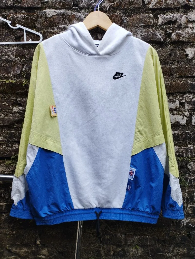 nike sportswear icon clash pullover hoodie