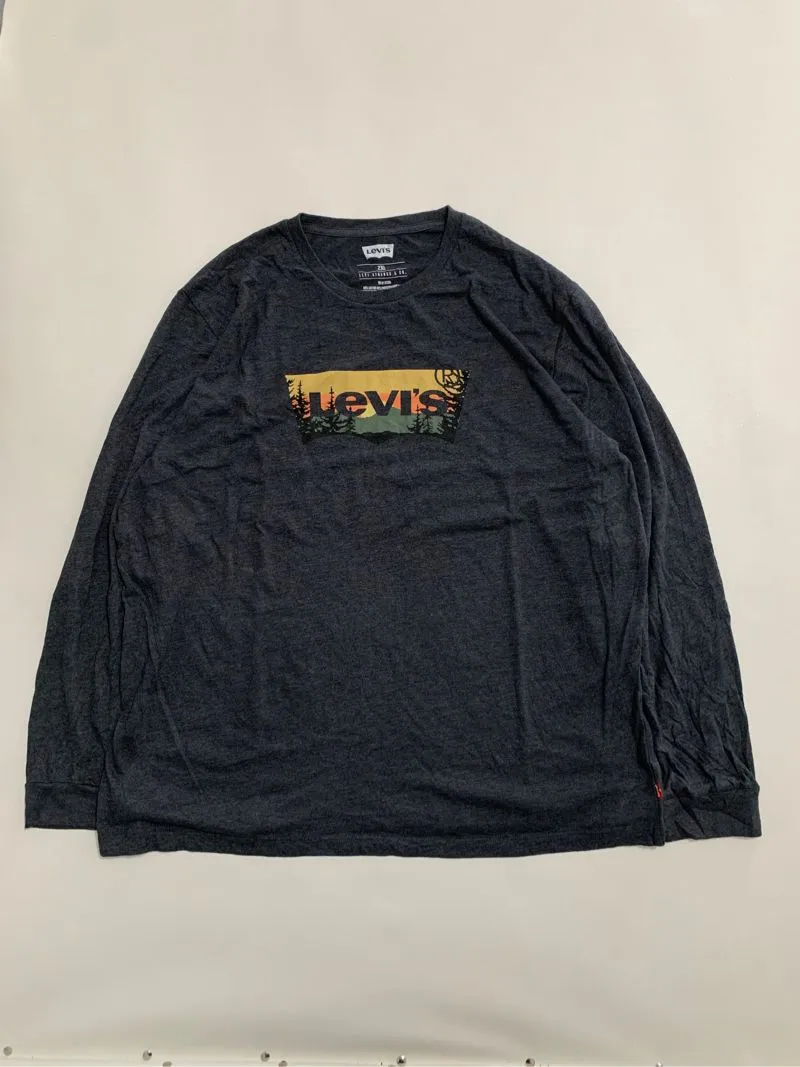 Levis longsleeve photo 1