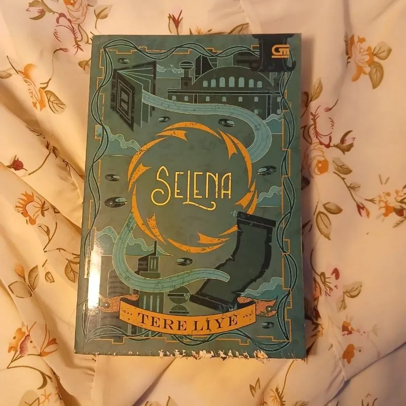 Buku Tere liye SELENA photo 1