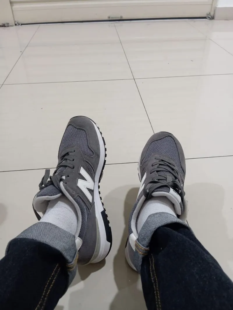 Sepatu New Balance565 photo 1
