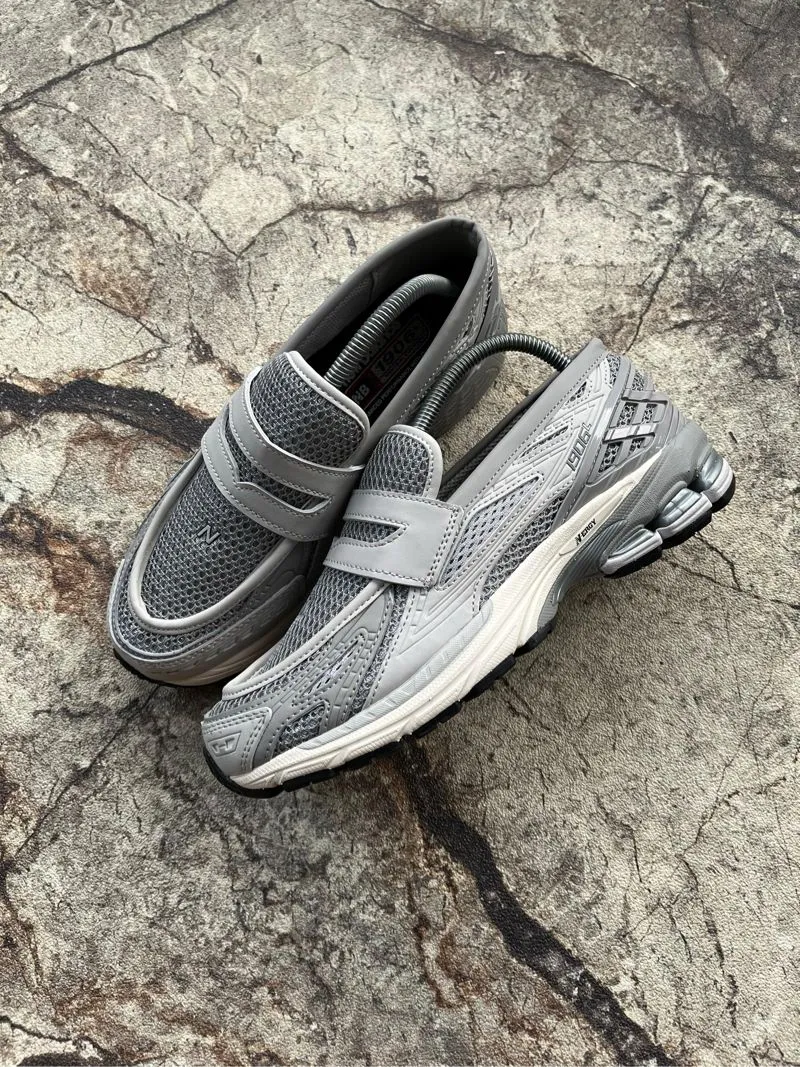 NEW BALANCE 1906L photo 1