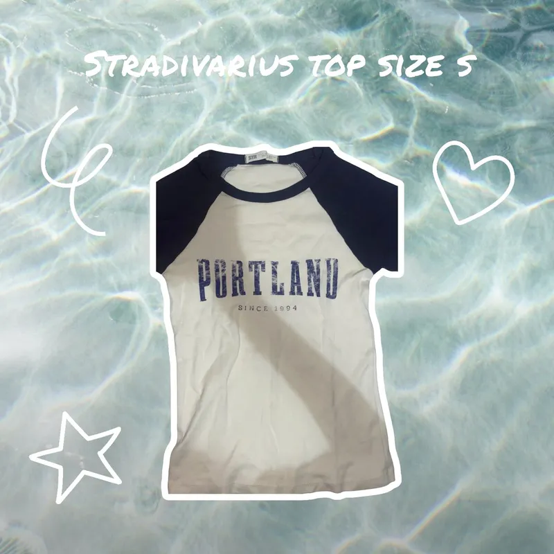 Stradivarius Casual T-shirt Wanita white navy photo 1