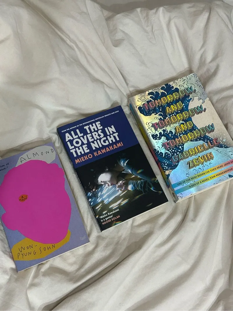 preloved novel english / import: tomorrow and tomorrow and t photo 1