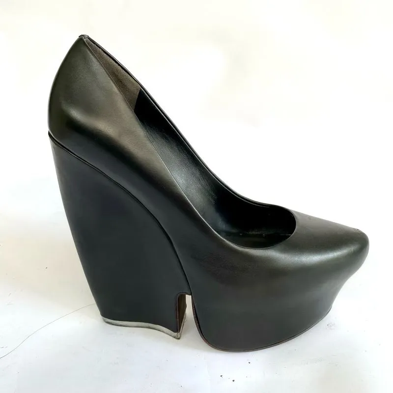 Vintage Vera Wang wedges photo 1