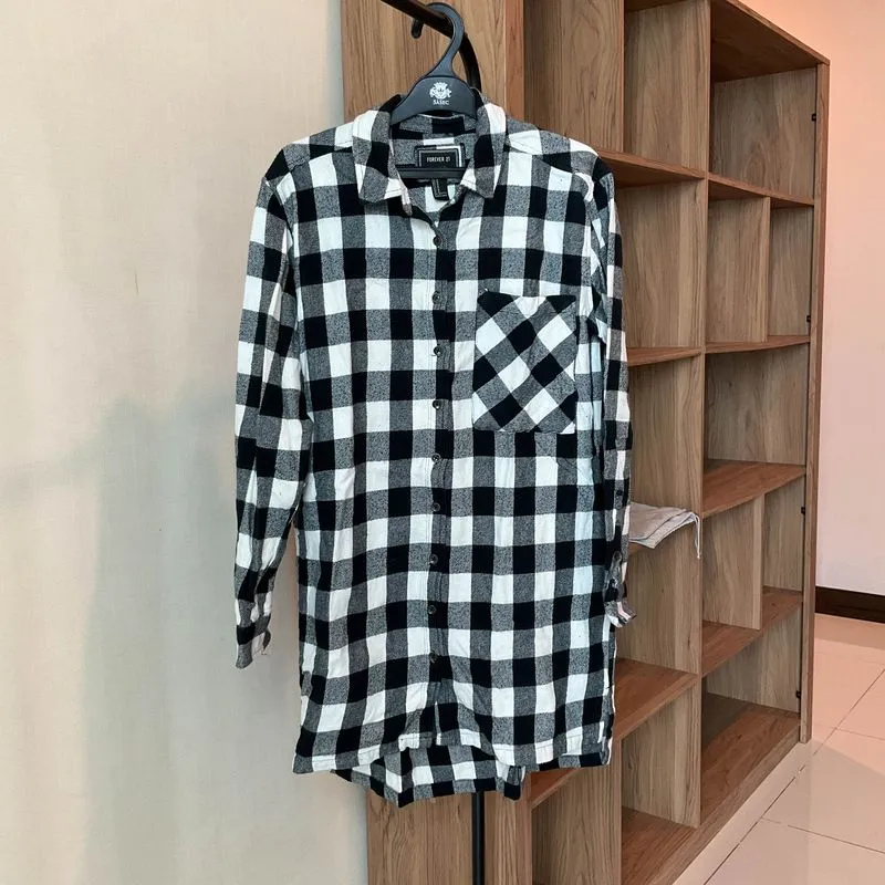 Forever 21 Shirt Wanita white black photo 1