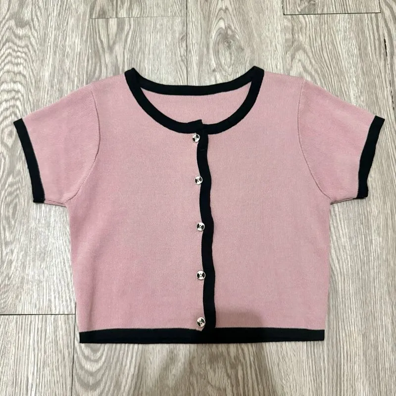 crop top photo 1