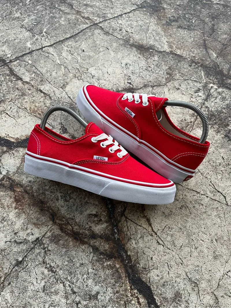 VANS AUTHENTIC REDCHILI photo 1