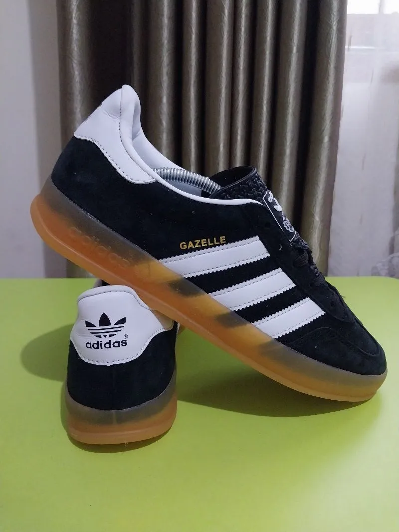 Adidas Gazelle Black - Premium photo 1