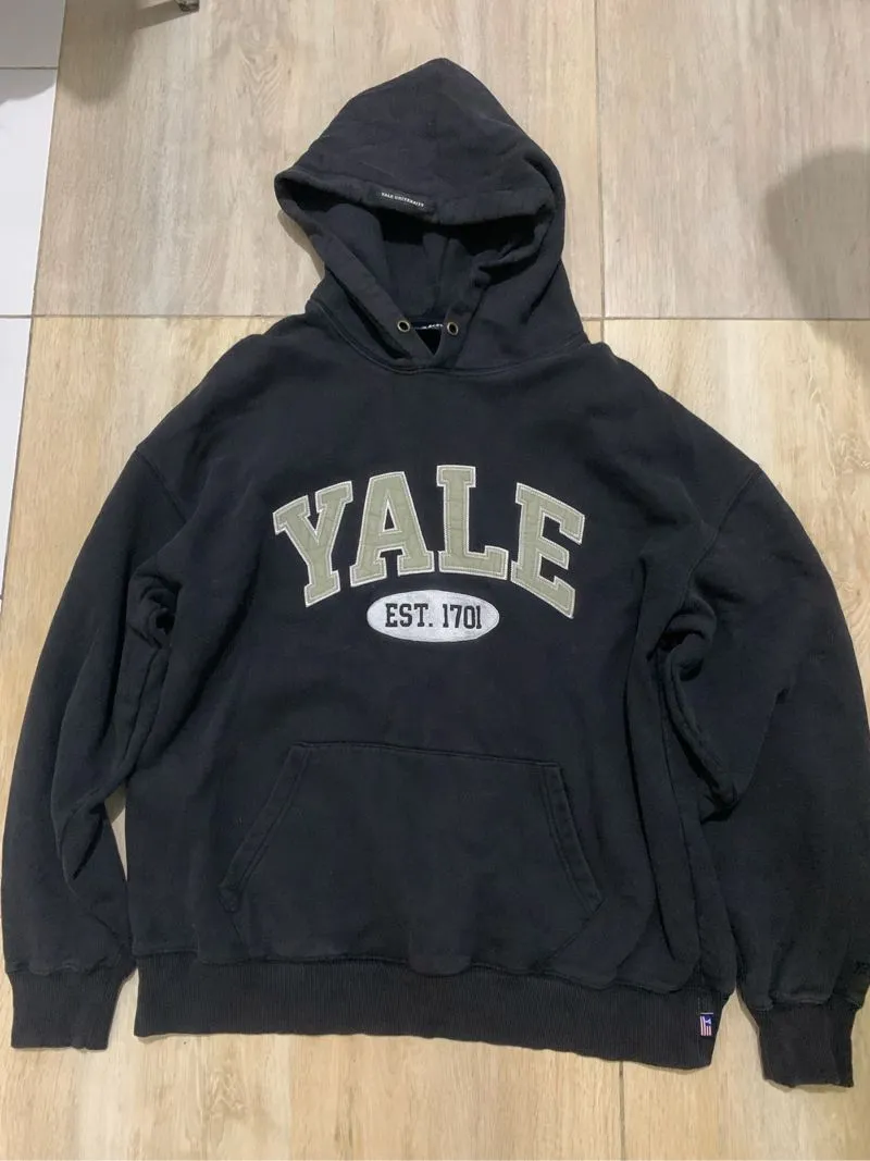 HODIE YALE photo 1