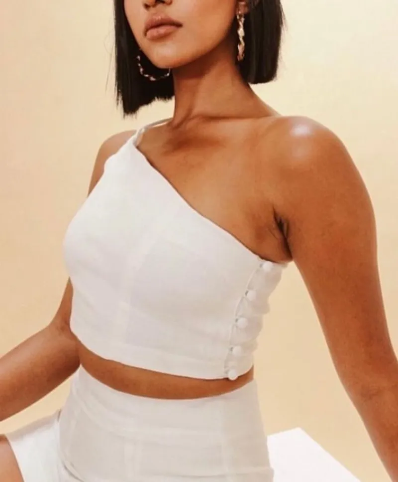 Bamboo Blonde Minimalist Casual Crop top Wanita white photo 1