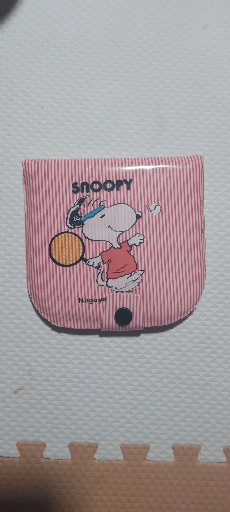 snoopy wallet in pink photo 1
