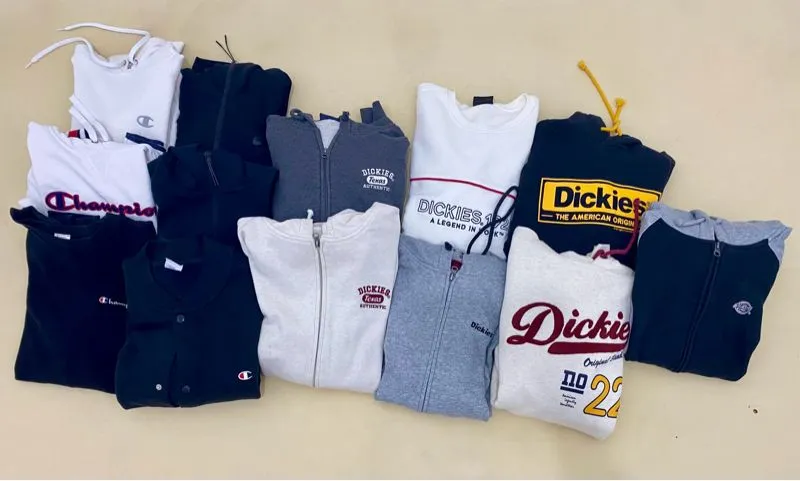 Hoodie / crewneck photo 1