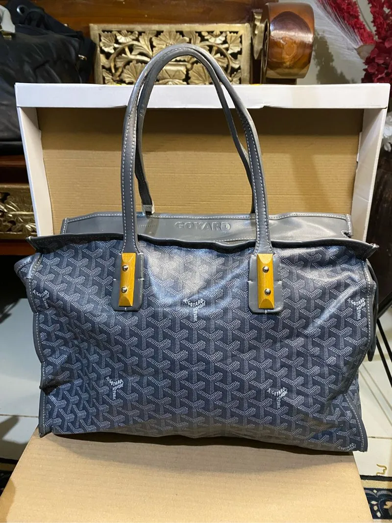 Tas goyard  photo 1