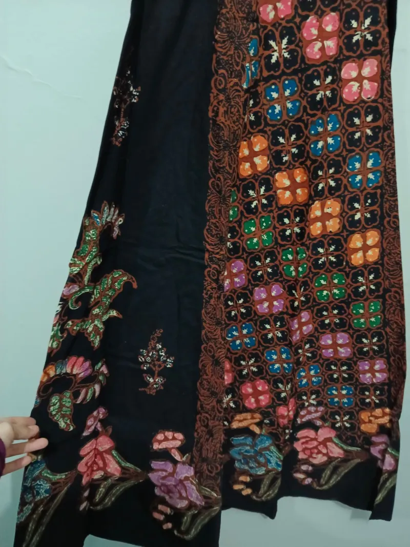 Batik Maxi skirt Wanita black photo 1