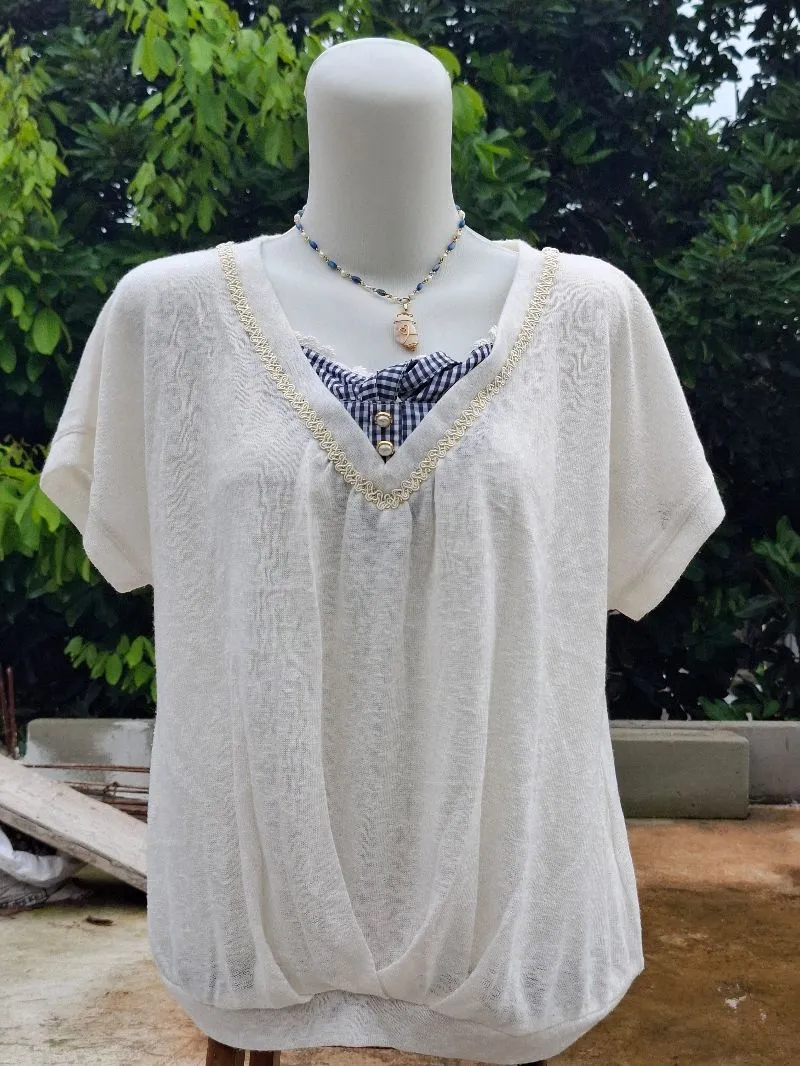 White Ribbon Top photo 1