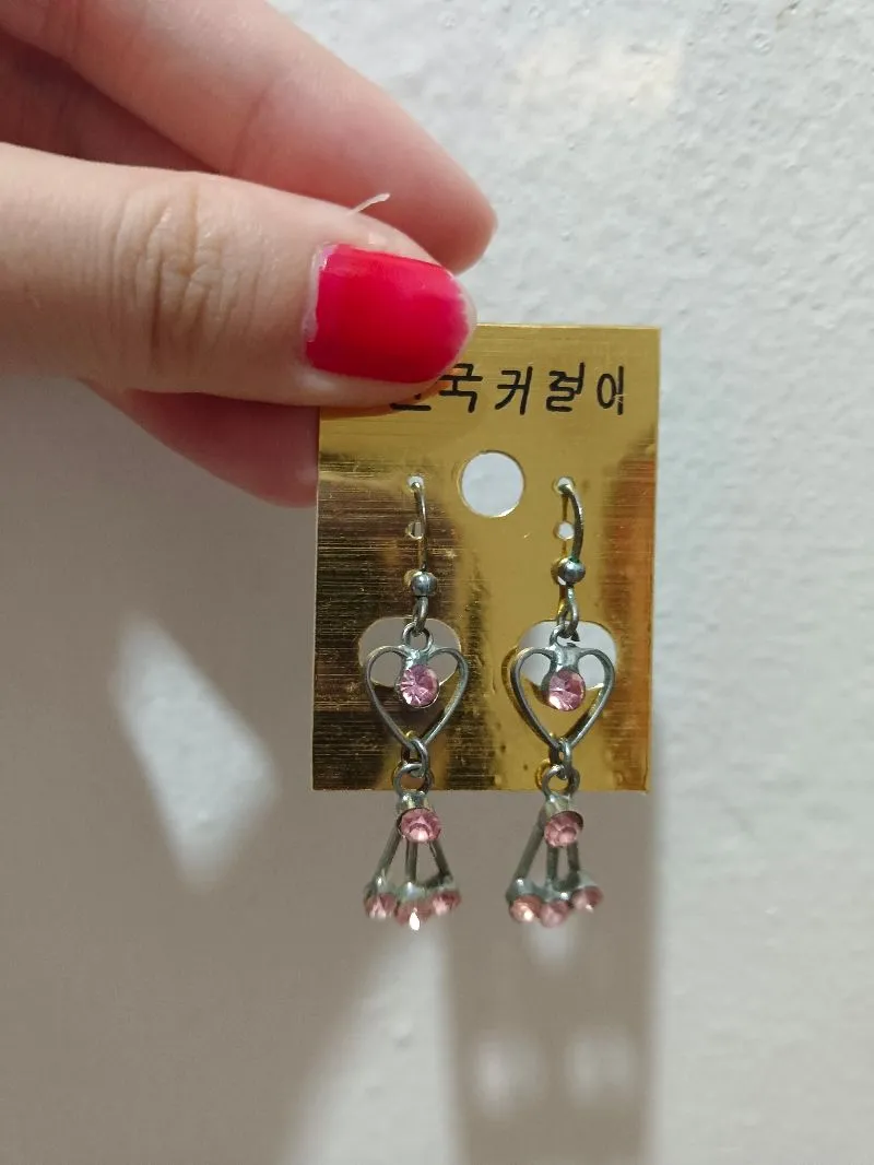 Anting Tusuk Love photo 1