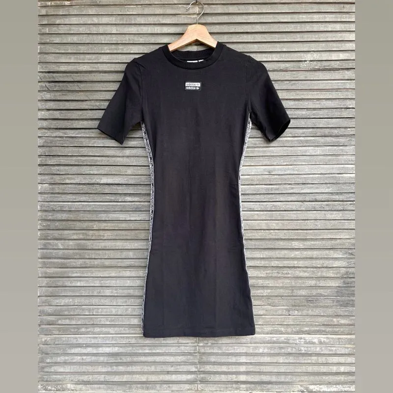 Dress Midi Kasual Adidas Preloved photo 1