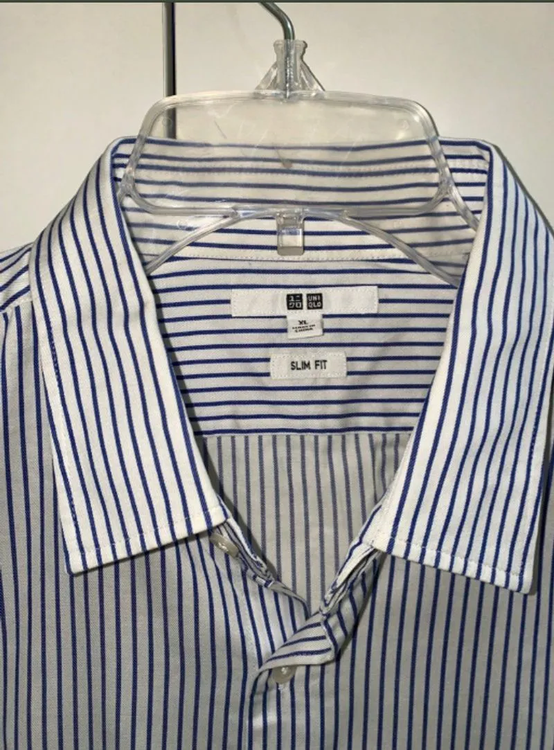 Uniqlo Casual Casual shirt Pria white blue photo 1