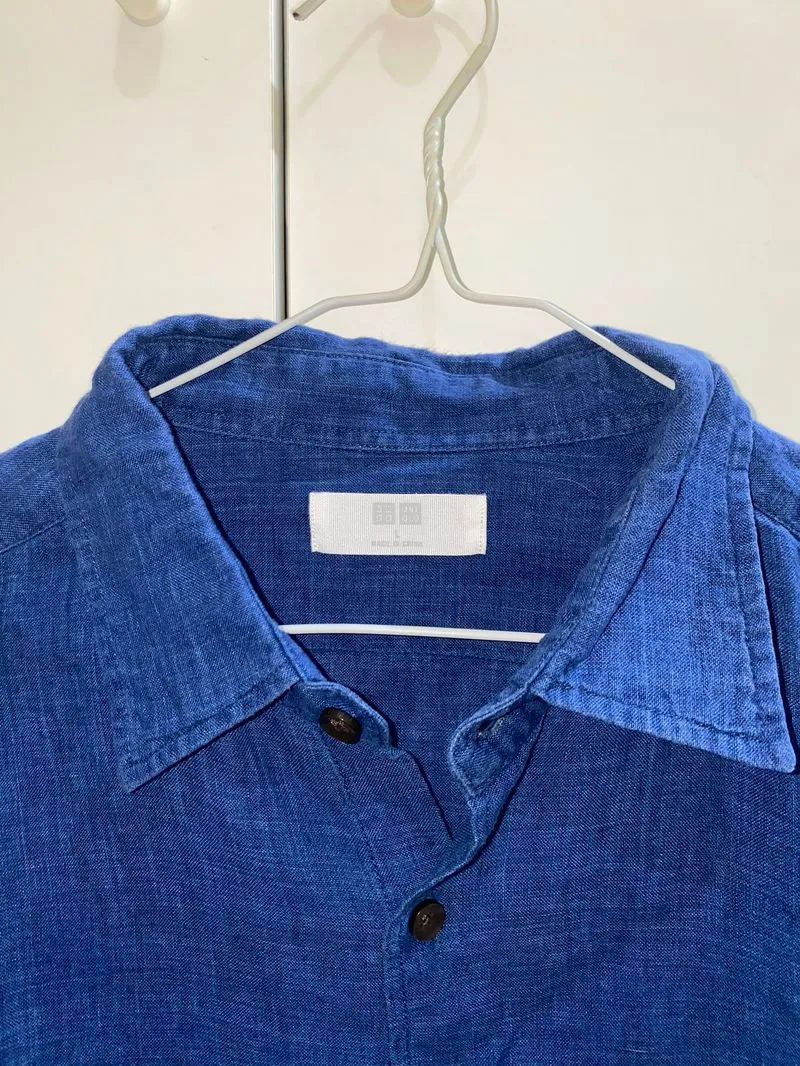 Uniqlo Casual Casual shirt Pria navy blue photo 1