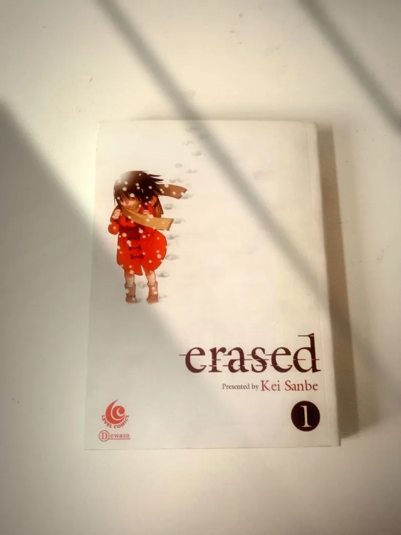 Erased manga comic  photo 1