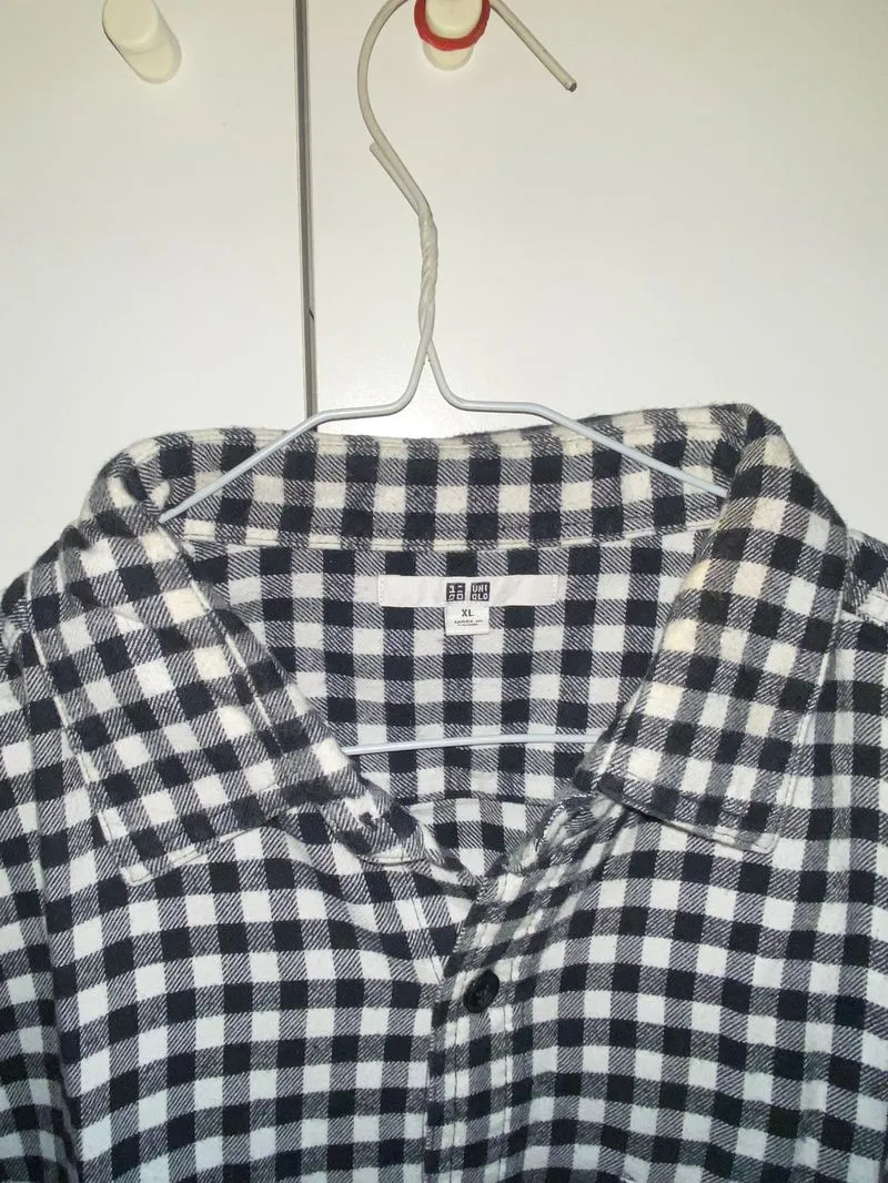 Uniqlo Streetwear Casual shirt Pria white black photo 1