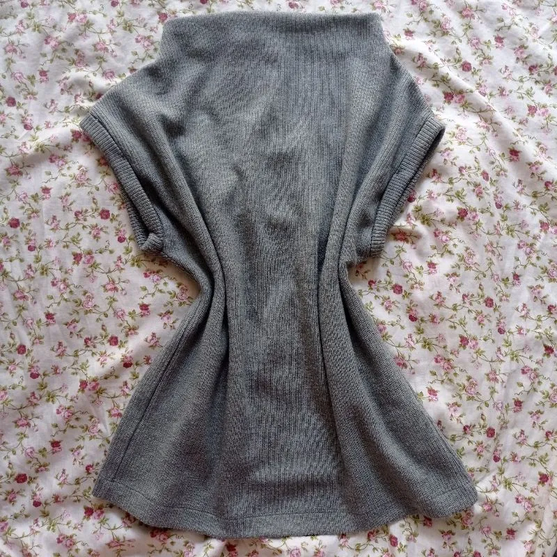 knit top photo 1