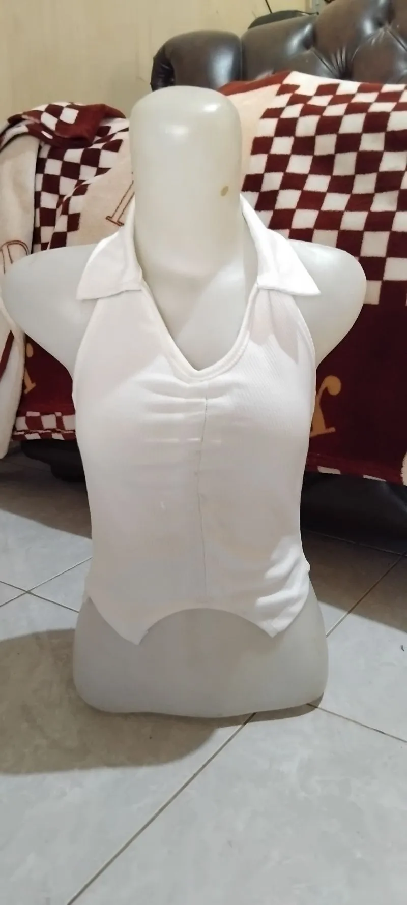 Tops no brand photo 1