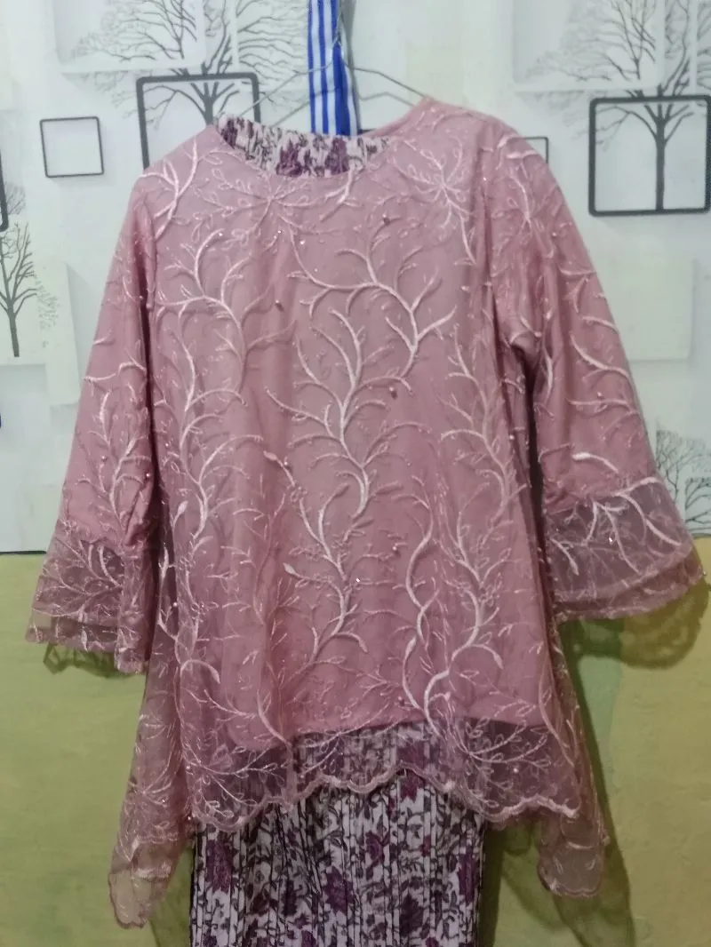 kebaya one set photo 1