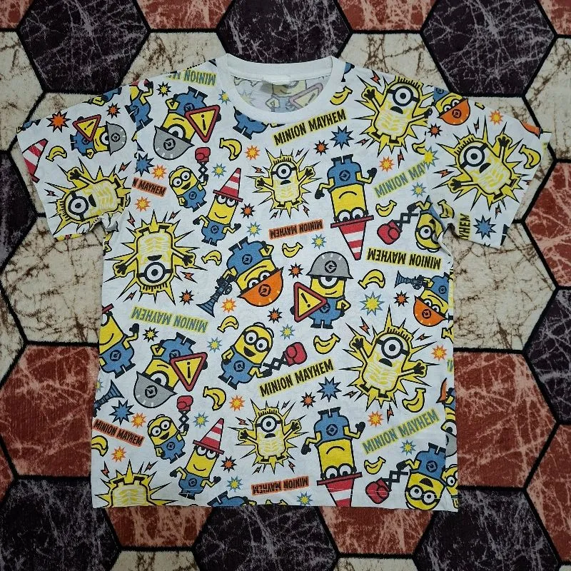 T-Shirt Universal Studio - Despicable Me Minion  photo 1