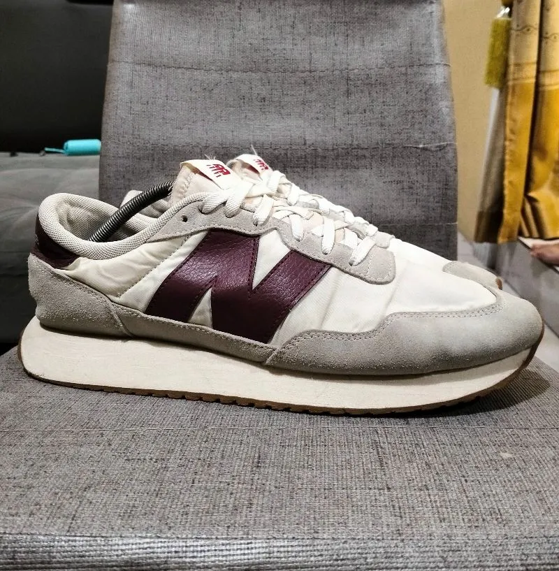 New Balance 237 Preloved