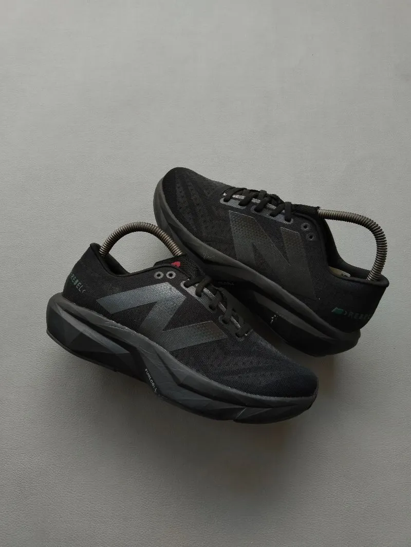 new balance photo 1