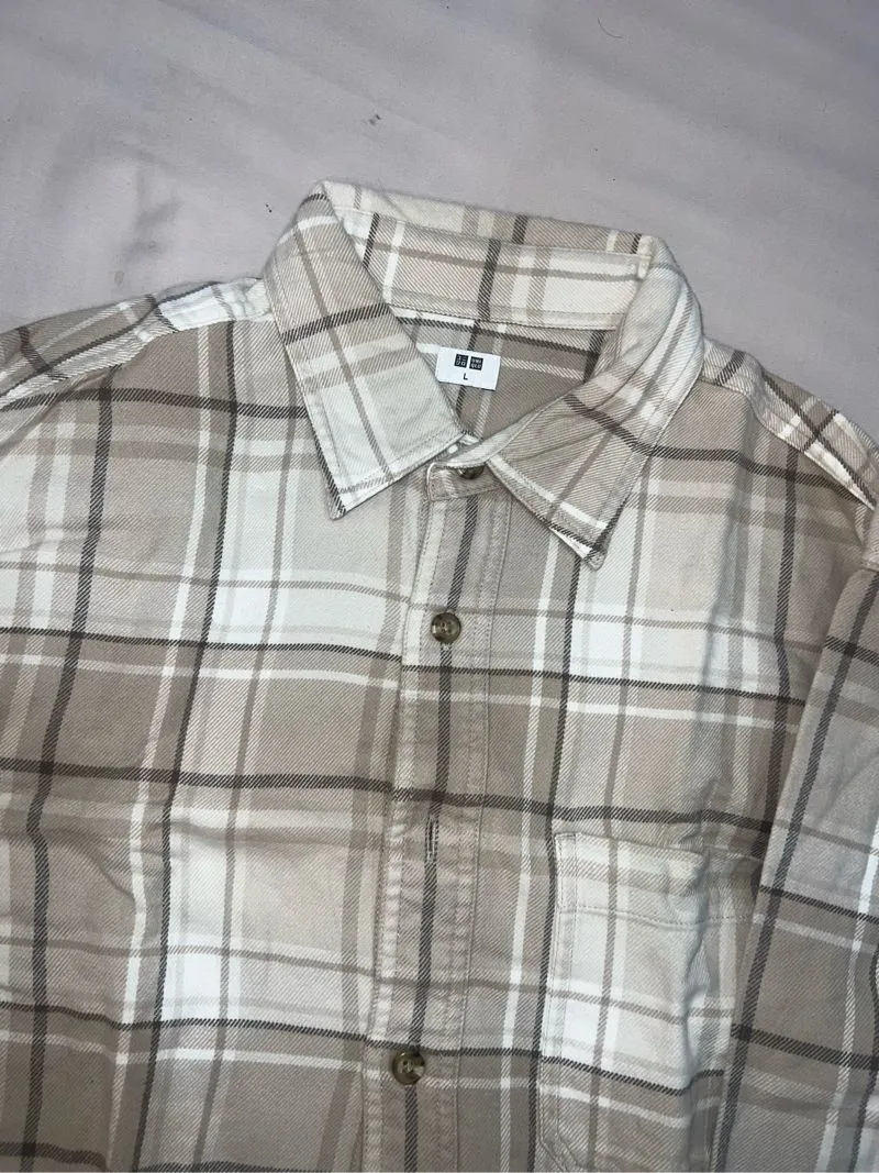 Uniqlo Kemeja Flanel Cowo Size L photo 1