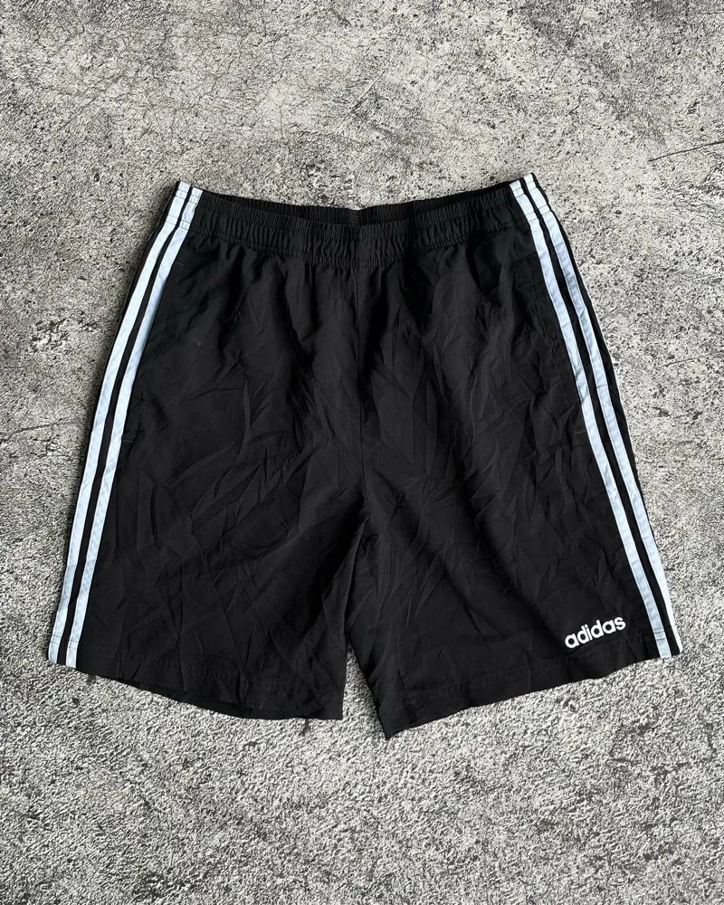 Short pants Adidas size 27-28 ngaret photo 1