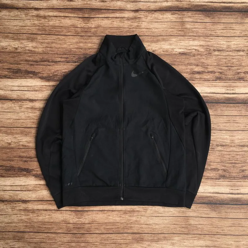 Tracktop NIKE photo 1