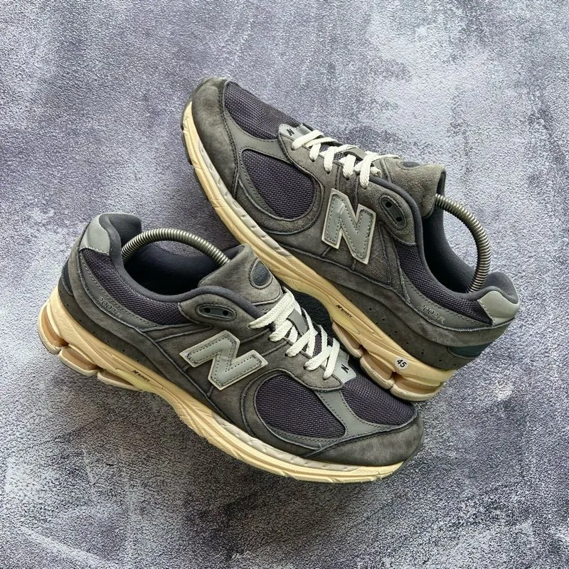 New Balance 2002R Black Dark Grey